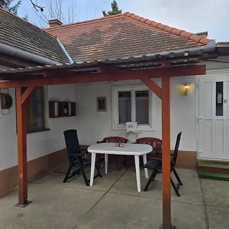 Felsoszekto Vendeghaz *